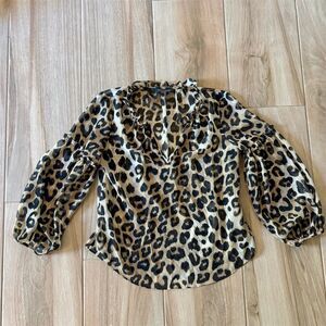 Banana Republic Women's XS Leopard Print V-Neck Blouse Ruffle Long Sleeve